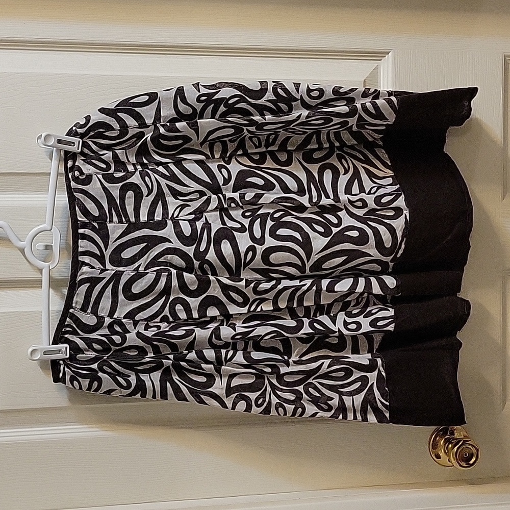 Ladies Skirt